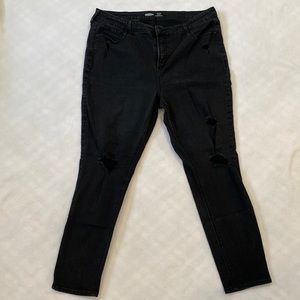 Old Navy Rockstar supper skinny high rise destroyed look jeans
